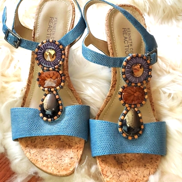 Kenneth Cole Reaction Shoes - Kenneth kole beaded stone t-strap sandal